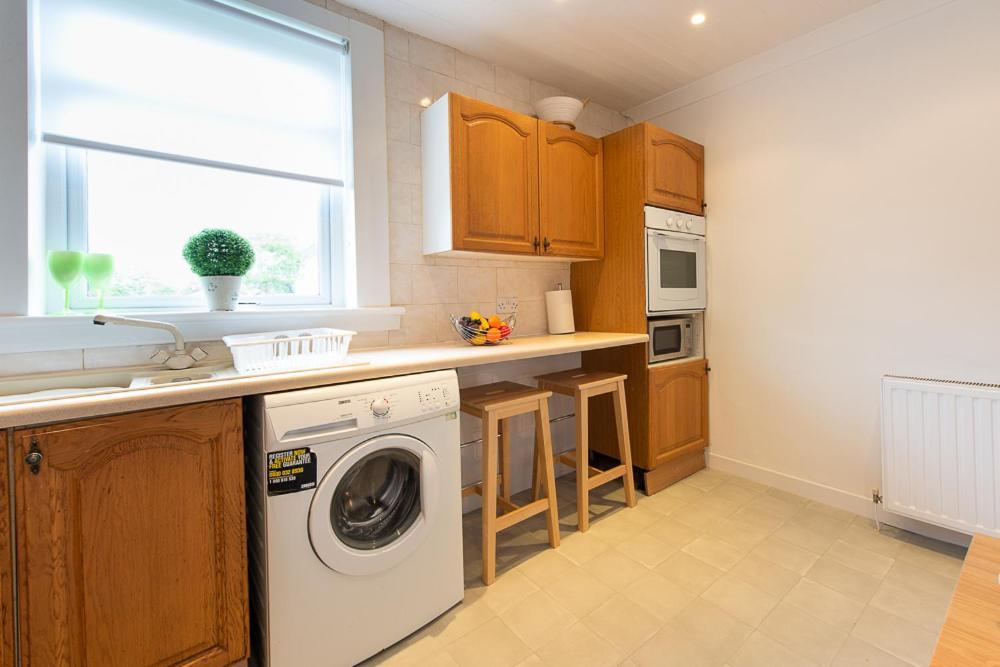 Premier - Ashgrove Apartment Coatbridge Buitenkant foto